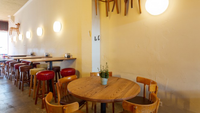 Restaurant - Little Collins West, Amesterdão