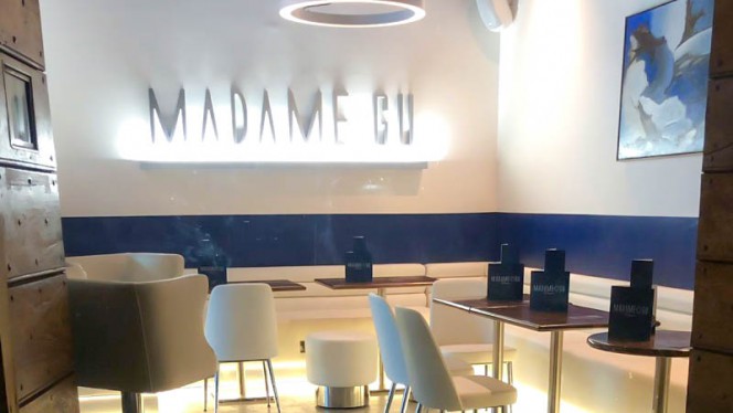 Veduta dell interno - Madame Gu, Rome