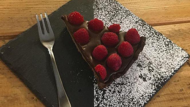 La crostata con ganache di cioccolato fondente e lamponi freschi - La Sala del Vino, Milan
