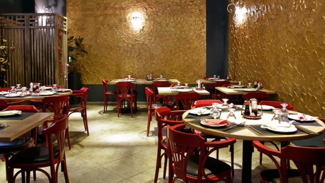 Sala - Stella d'Asia, Milan