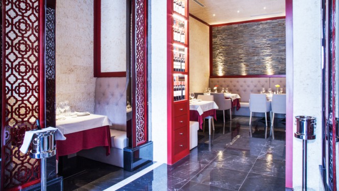 Sala - Tang Palace, Milan