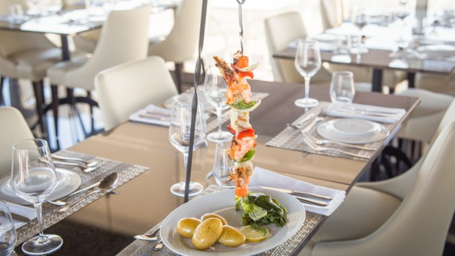 Sala - Charkoal, Oeiras