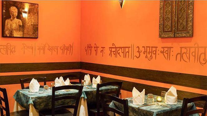 L'interno locale - Dawat, Milan