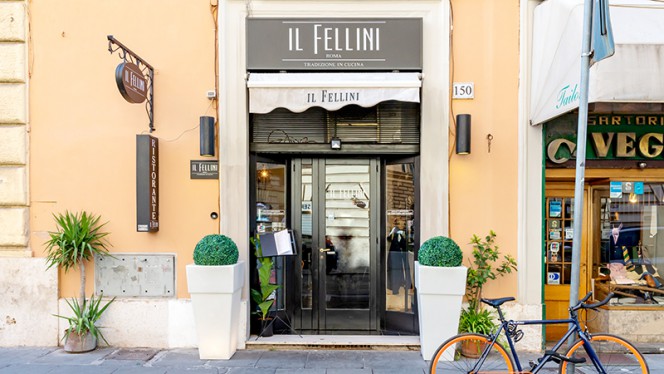 Esterno - Il Fellini, Rome