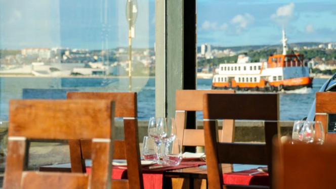 Vista do interior - Sossega, Caparica