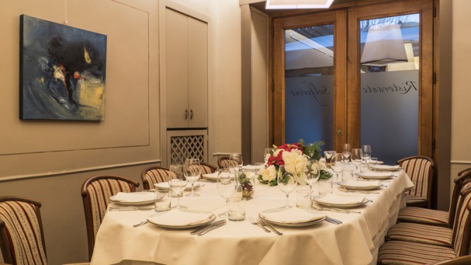 Interno - Solferino, Turin