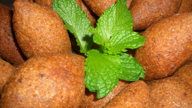 Specialiteit van het huis - Maz Mez, Amesterdão