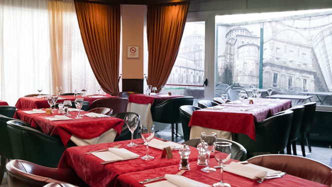 sala - La Piazzetta, Milan