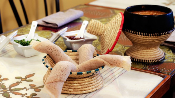 Suggerimento piatto - Injera, Milan