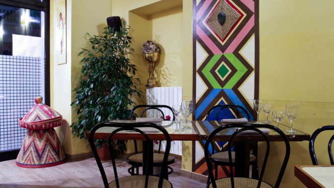 Vista sala - Injera, Milan