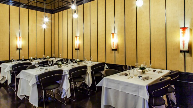 Veduta dell interno - Momo, Milan