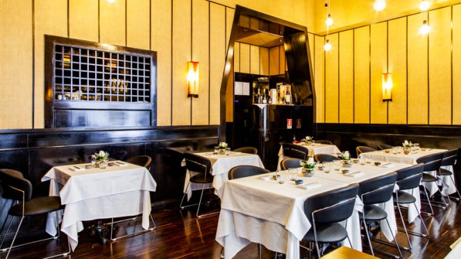 Veduta dell interno - Momo, Milan