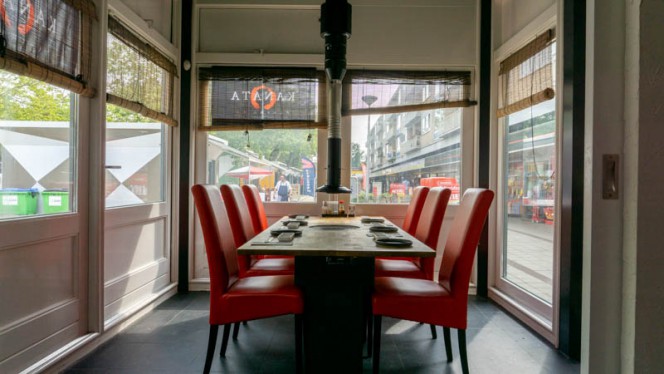 Het restaurant - Wagyu Yakiniku Kanata, Amesterdão