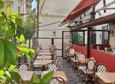 La Table De Genevieve In Paris Restaurant Reviews Menu And
