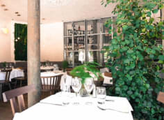 La Table Des Troys In Vincennes Restaurant Reviews Menu And