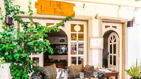 La Petite France, Tavira