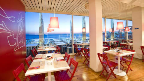 Capricciosa Carcavelos, Carcavelos