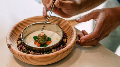 The Wanderer, Funchal