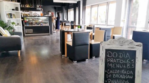 Tugas Gastro Lounge, Oeiras