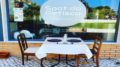 Spot do Petisco, Caparica