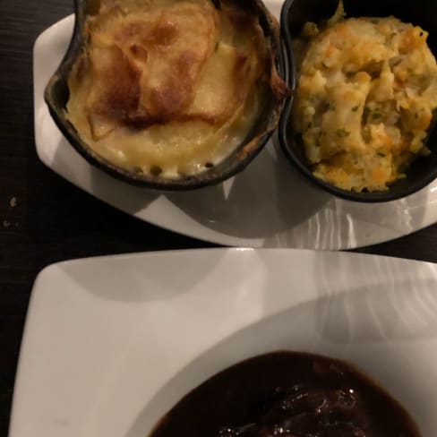 Le Jardin Des Dombes In Lyon Restaurant Reviews Menu And Prices
