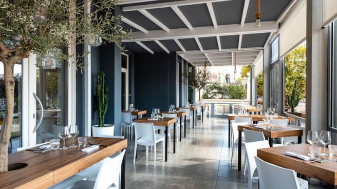 Malibu Kitchen Bar In Follonica Restaurant Reviews Menu And