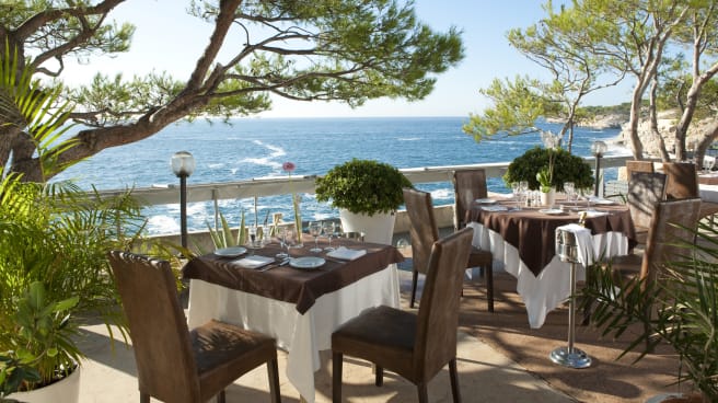 La Presqu Ile In Cassis Restaurant Reviews Menu And Prices