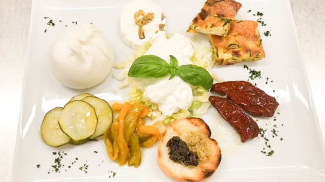 Blanc Cocktail Bistrot In Terracina Restaurant Reviews Menu