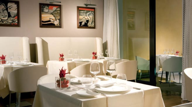 Executive Lounge Restaurant In Vietri Sul Mare Restaurant