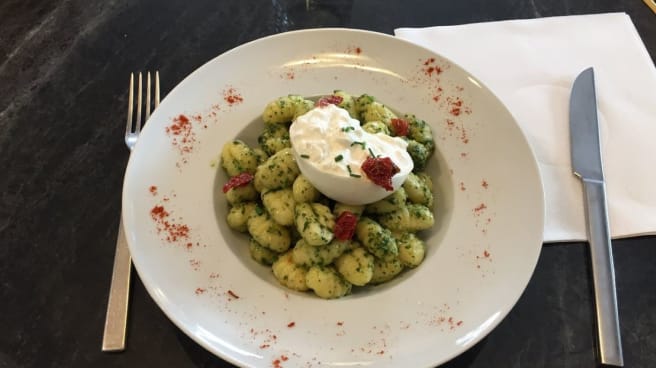 Cafe Du Commerce In Marseille Restaurant Reviews Menu And