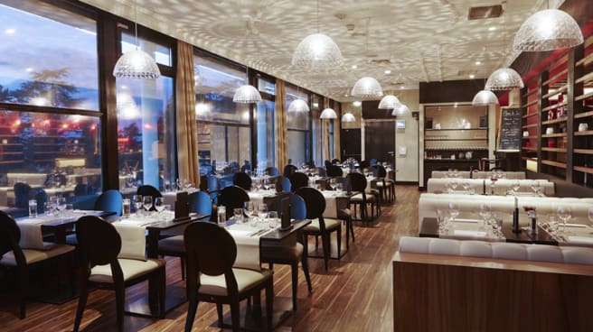 Brasserie Le Lion Blanc Casino Partouche De Saint Galmier In