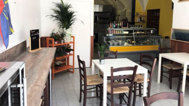 Restaurant Le Maloya A Salon De Provence 13300 Avis Menu Et Prix