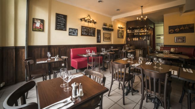 La Table De Genevieve In Paris Restaurant Reviews Menu And
