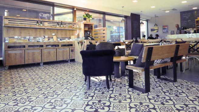 L Etable A Vin In Salon De Provence Restaurant Reviews Menus