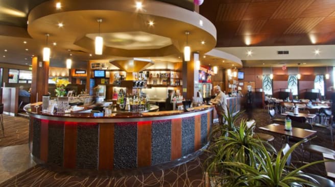 Watergardens Hotel In Taylors Lakes Restaurant Reviews Menus