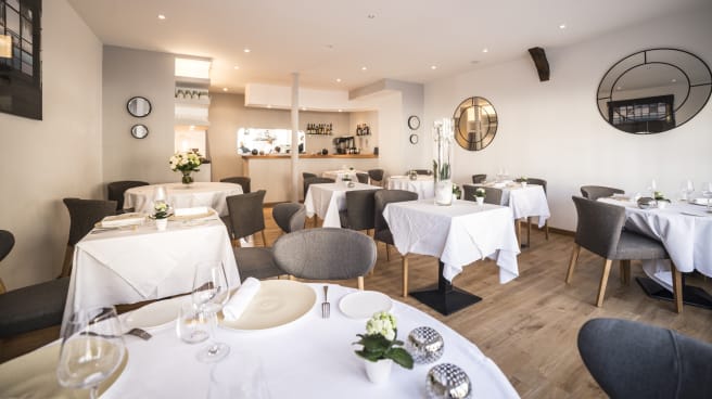 Restaurant La Table Du 11 A Versailles 78000 Avis Menu Et Prix
