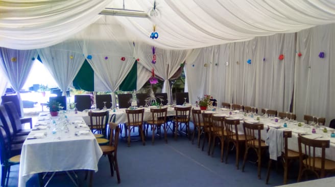 Le Val D Or In Guyancourt Restaurant Reviews Menus And