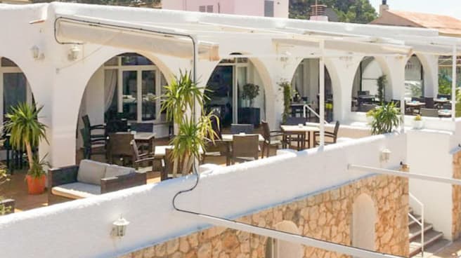 Bahía Beach Club In Llucmajor Restaurant Reviews Menu And Bahía Beach Club In Llucmajor