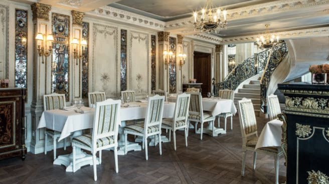 Restaurant Cafe Pouchkine Paris A Paris 75008 Madeleine