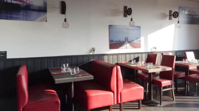 A Table In Pontoise Restaurant Reviews Menu And Prices Thefork