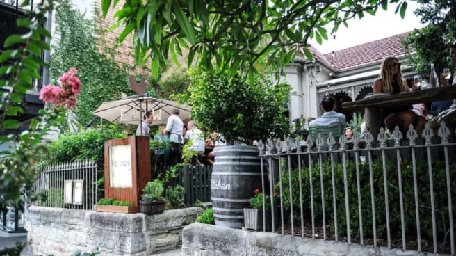 The Cottage Bar Kitchen In Balmain Restaurant Reviews Menu