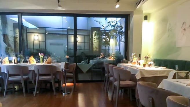 Spazio Gallura In Milan Restaurant Reviews Menu And Prices
