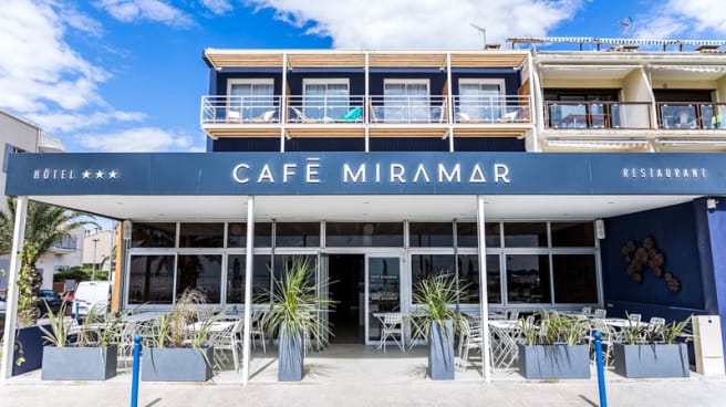 Restaurant Hotel Café Miramar à Le Grau Du Roi 30240