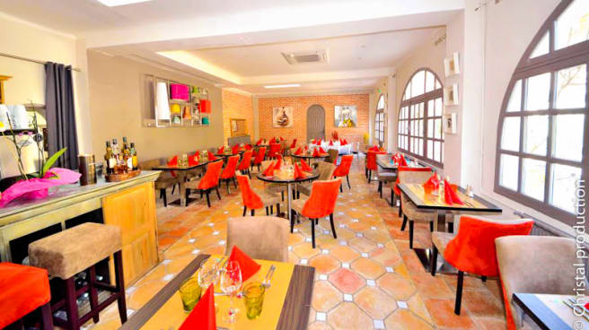 Restaurant La Source A Meounes Les Montrieux 83136 Menu Avis